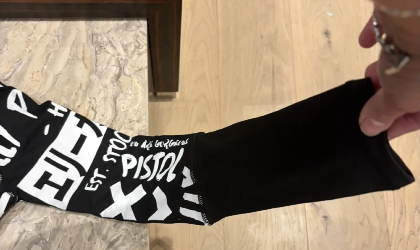 Elly Pistol Black & White Leggings image indicator(6)