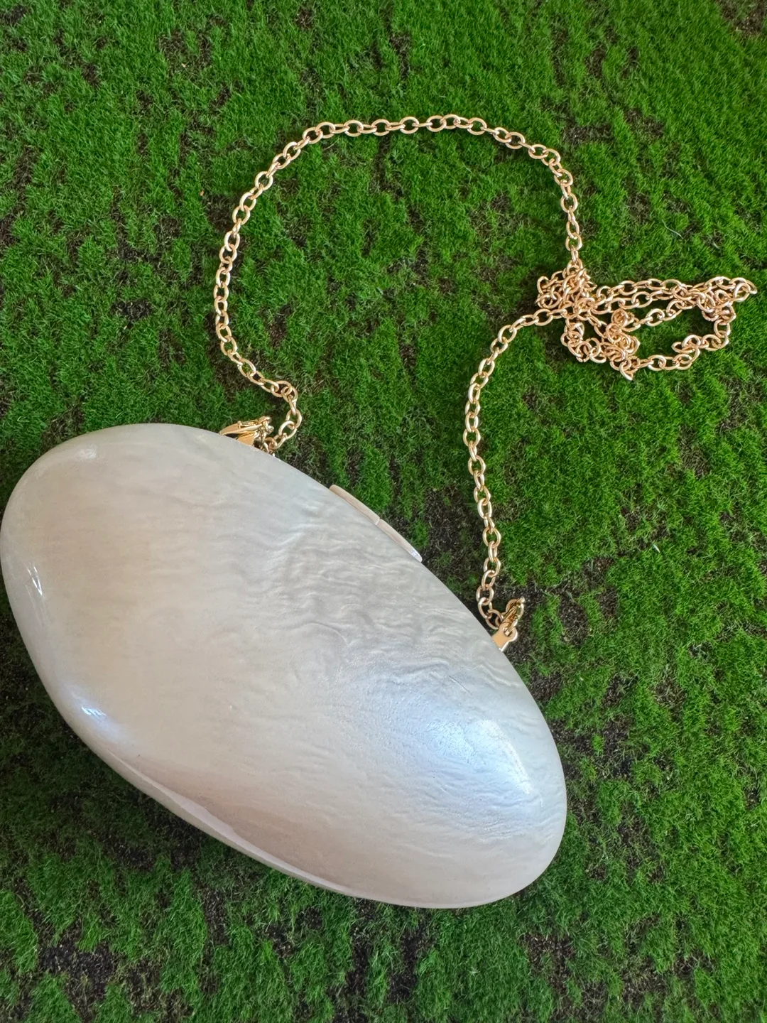 Elegant White Clutch with Gold Chain thumbnail