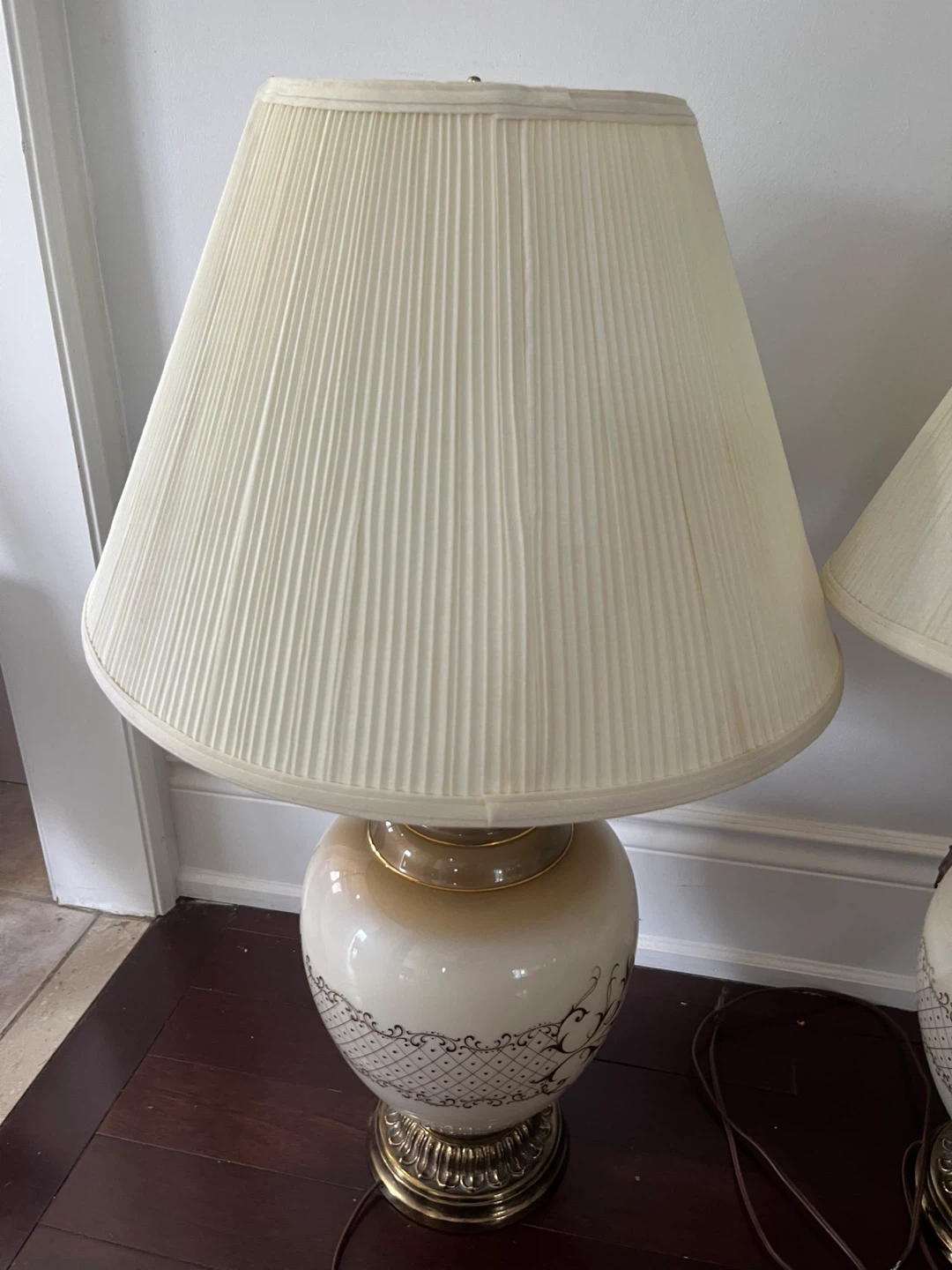 Vintage Ceramic Table Lamps - Pair - photo 2