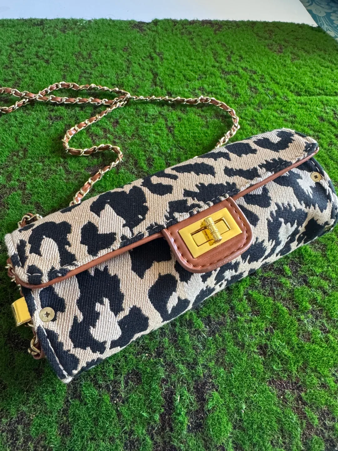 Leopard Print Crossbody Bag thumbnail