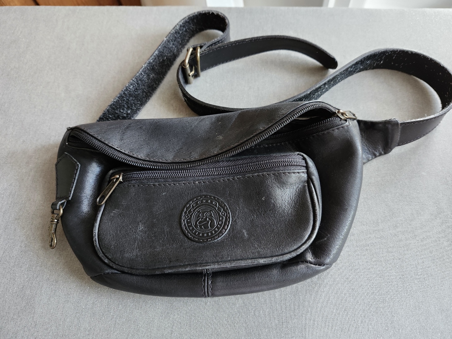 BLACK LEATHER BELT BAG