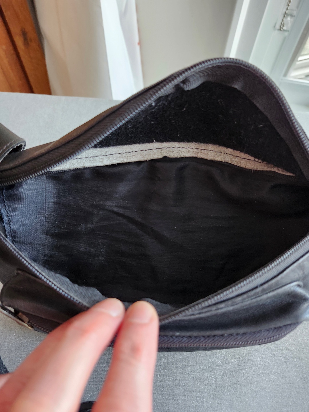 BLACK LEATHER BELT BAG - photo 3