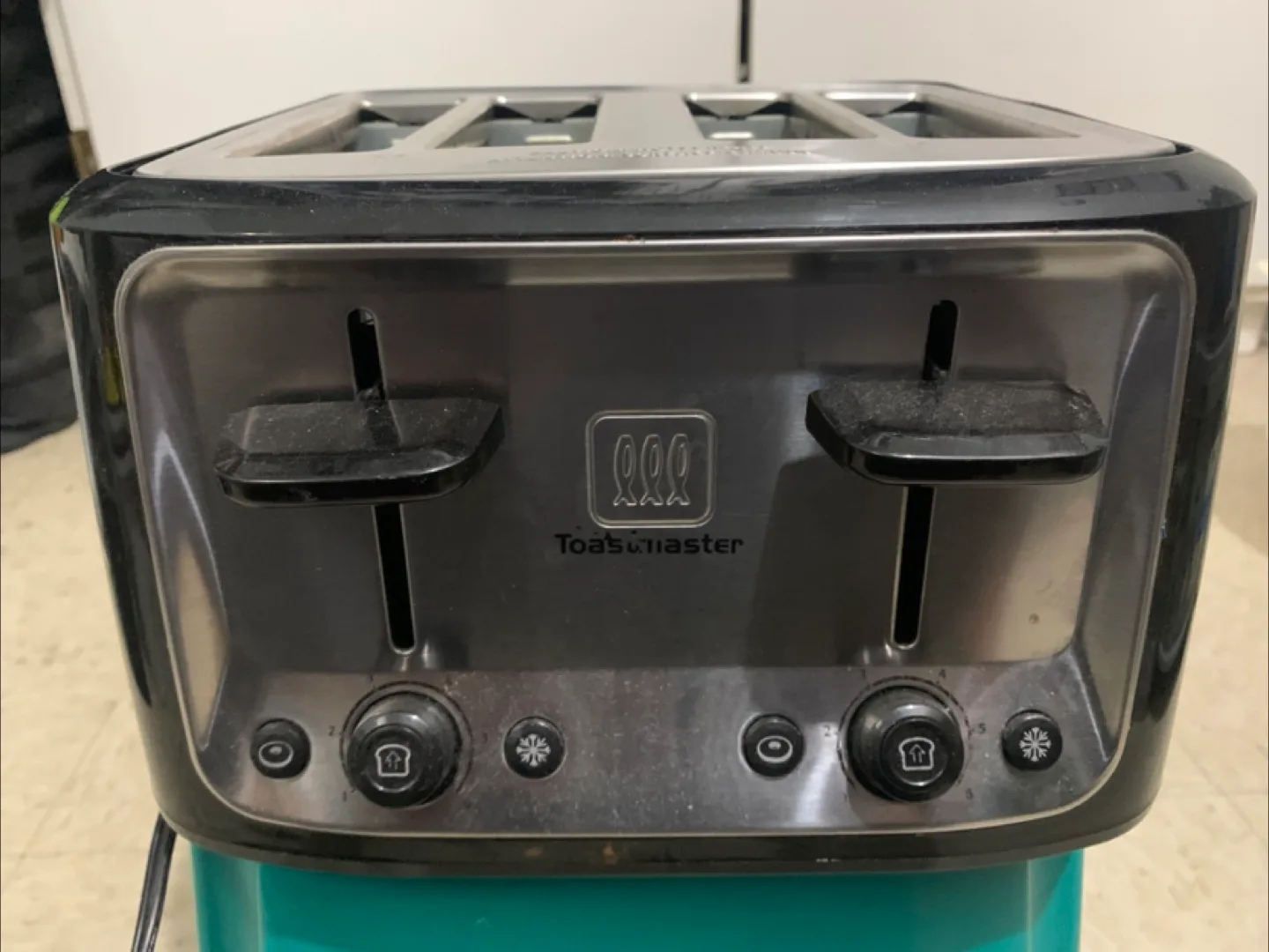 Toastmaster 4-Slice Toaster thumbnail