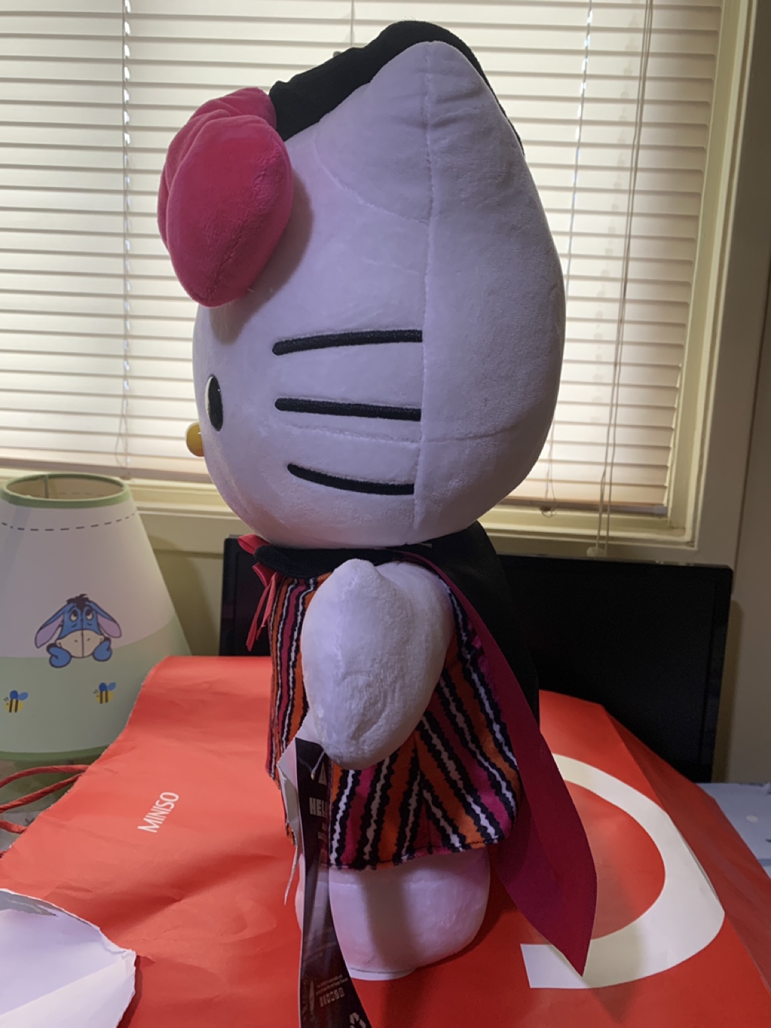 Hello Kitty Halloween Greeter Decor Season - photo 4