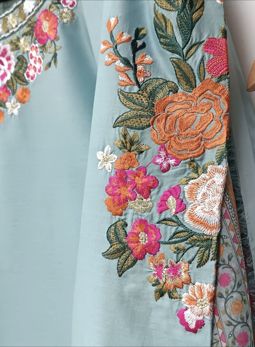 Floral Embroidered farshi Shalwar Kameez Suit - photo 2
