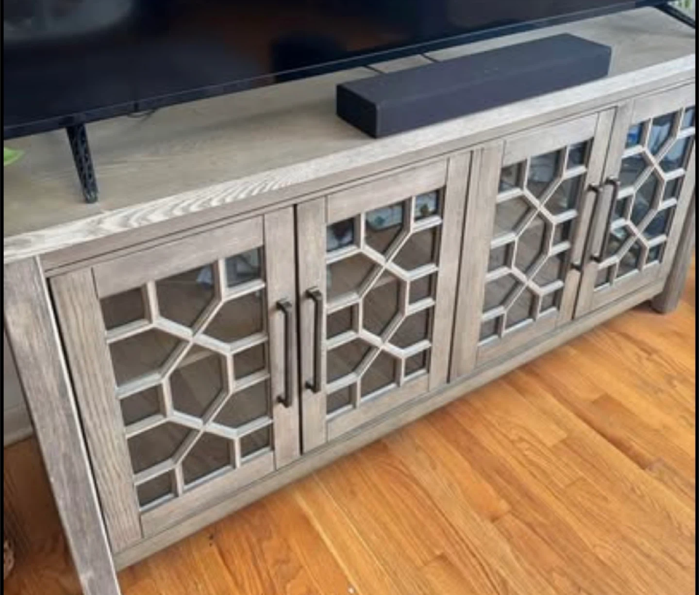 Entertainment Center/TV Stand