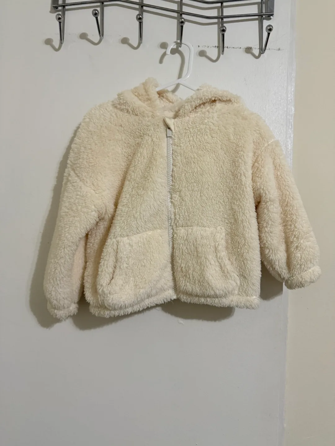 Fuzzy Bear Hooded Jacket (3 years old) thumbnail