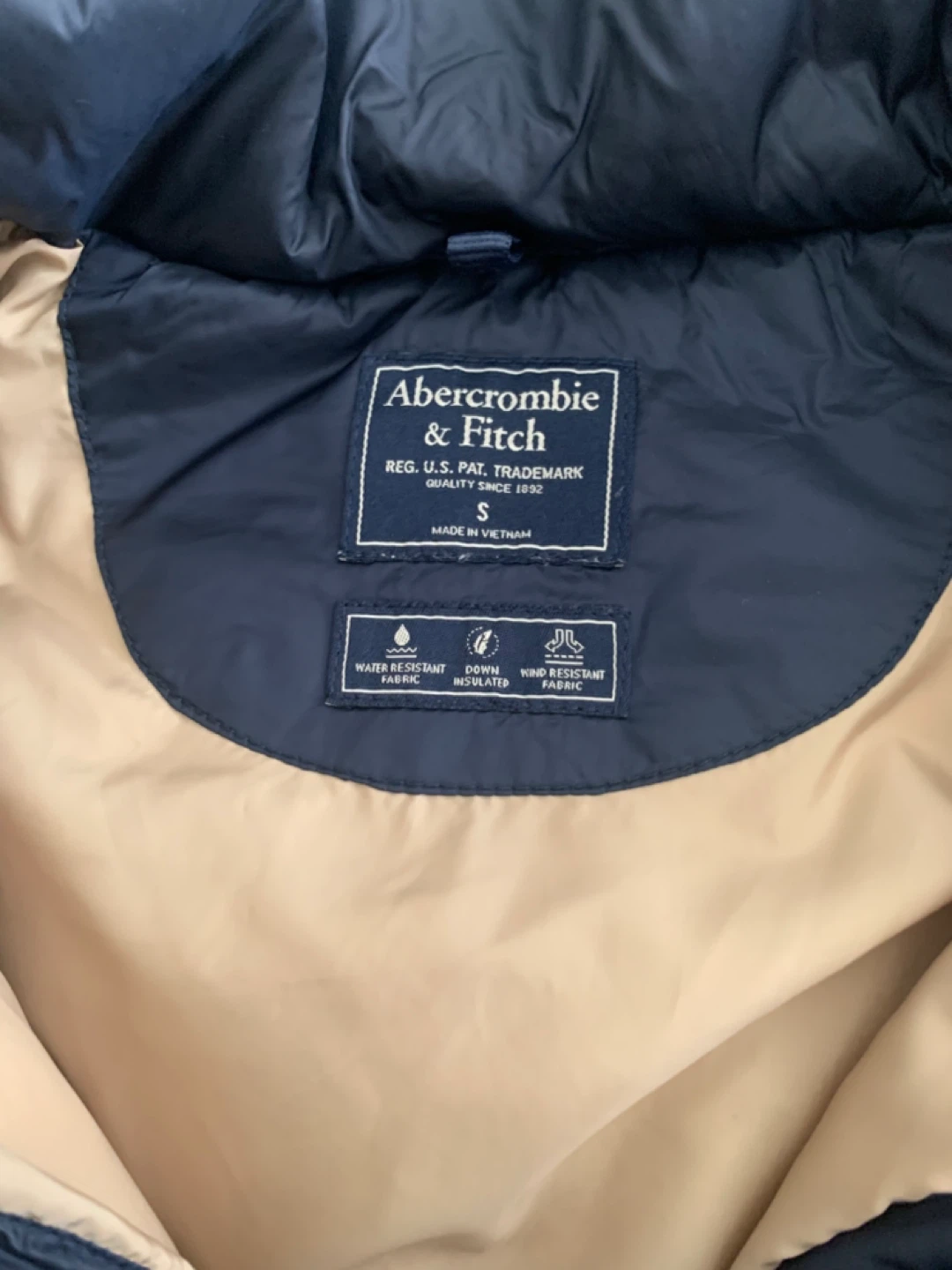 Abercrombie & Fitch Down Puffer Jacket - Size S - photo 5