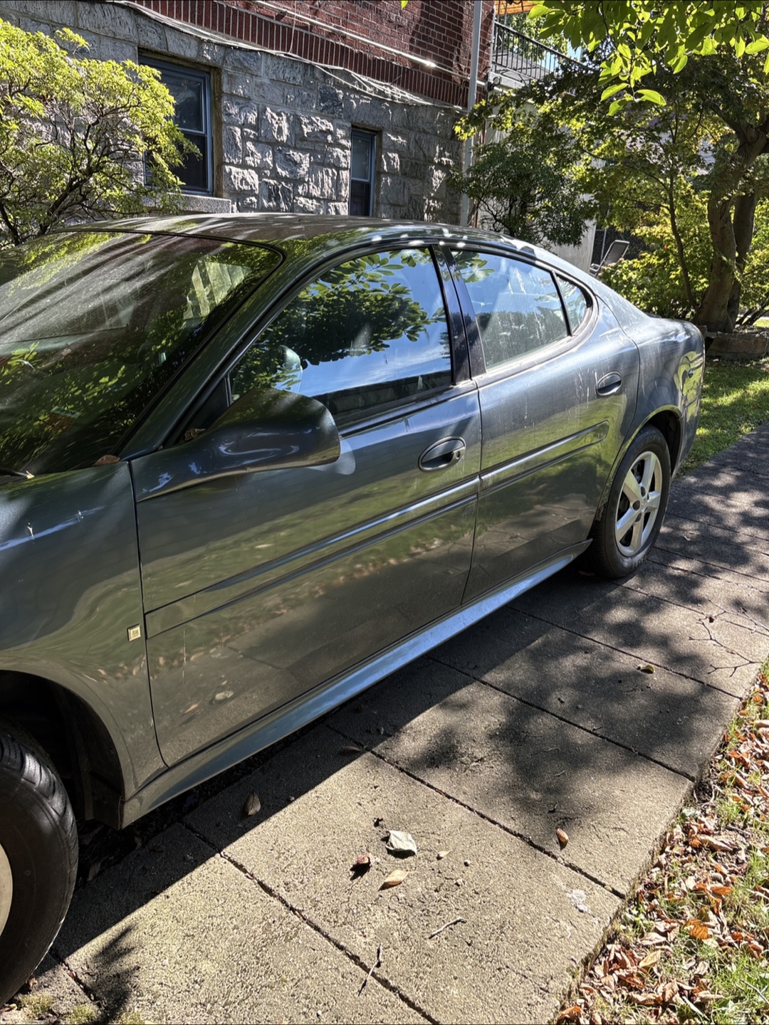 2008 Pontiac Grand Prix () - photo 4