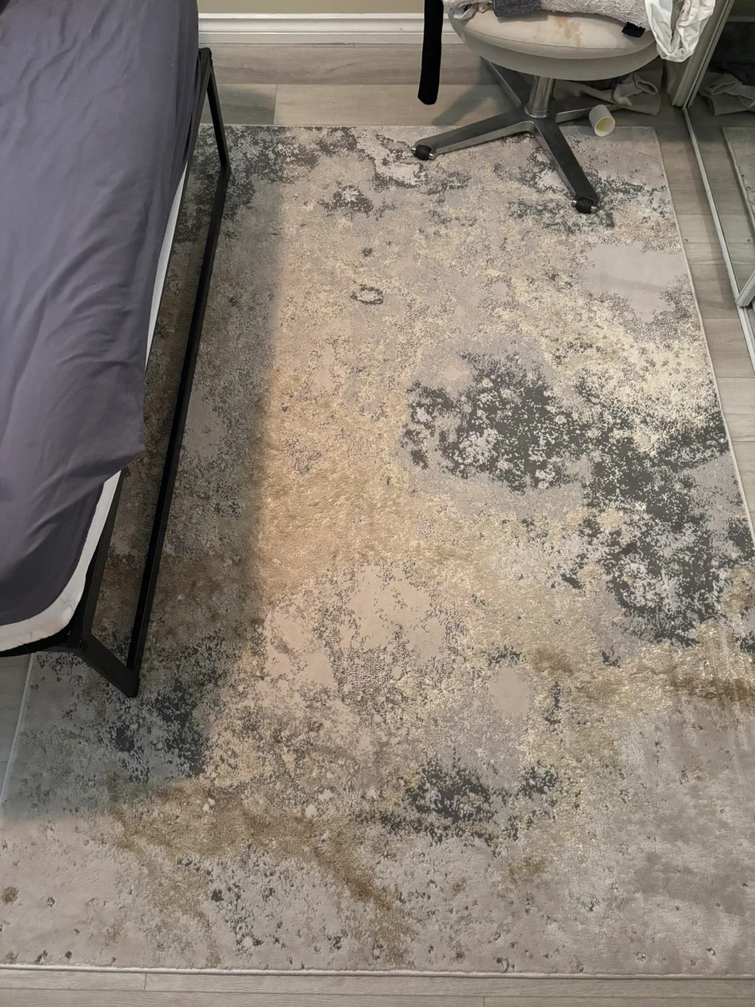 Area Rug – 160cm x 220cm – Excellent Condition image indicator(5)