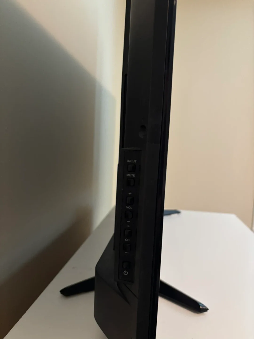 Used Sharp TV – Great Condition 42” image indicator(4)