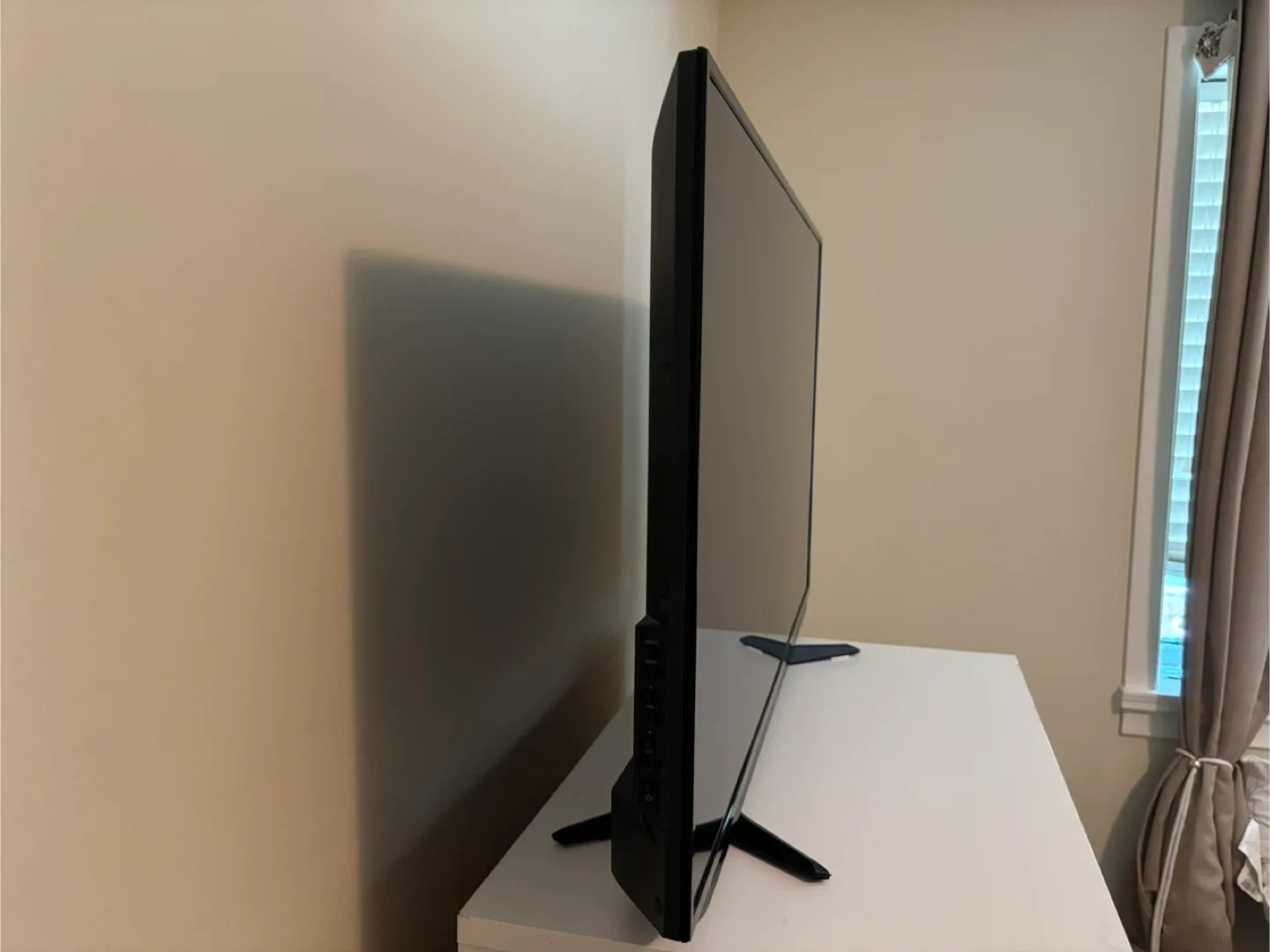 Used Sharp TV – Great Condition 42” image indicator(3)