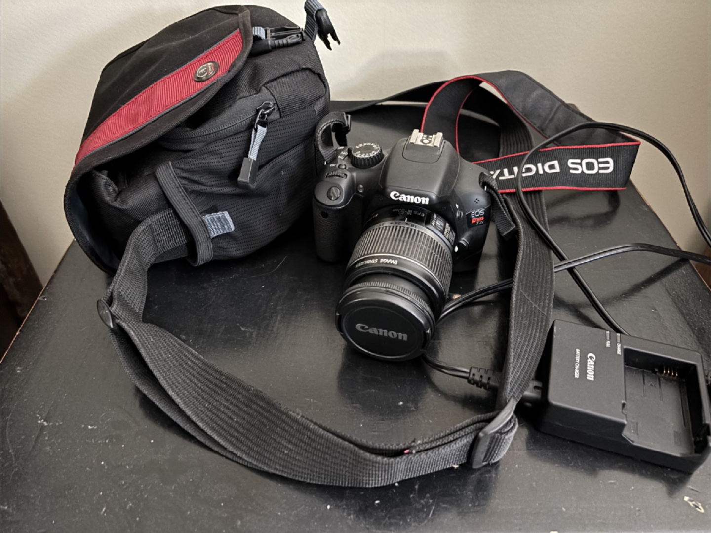 Canon EOS Rebel T2i DSLR Camera with Bag - photo 2