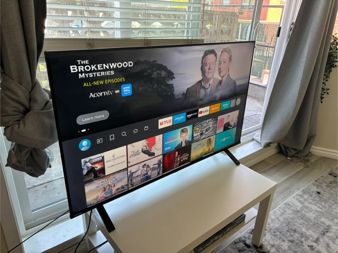 50” Toshiba Amazon Fire 4k Smart TV – Excellent Condition image indicator(2)