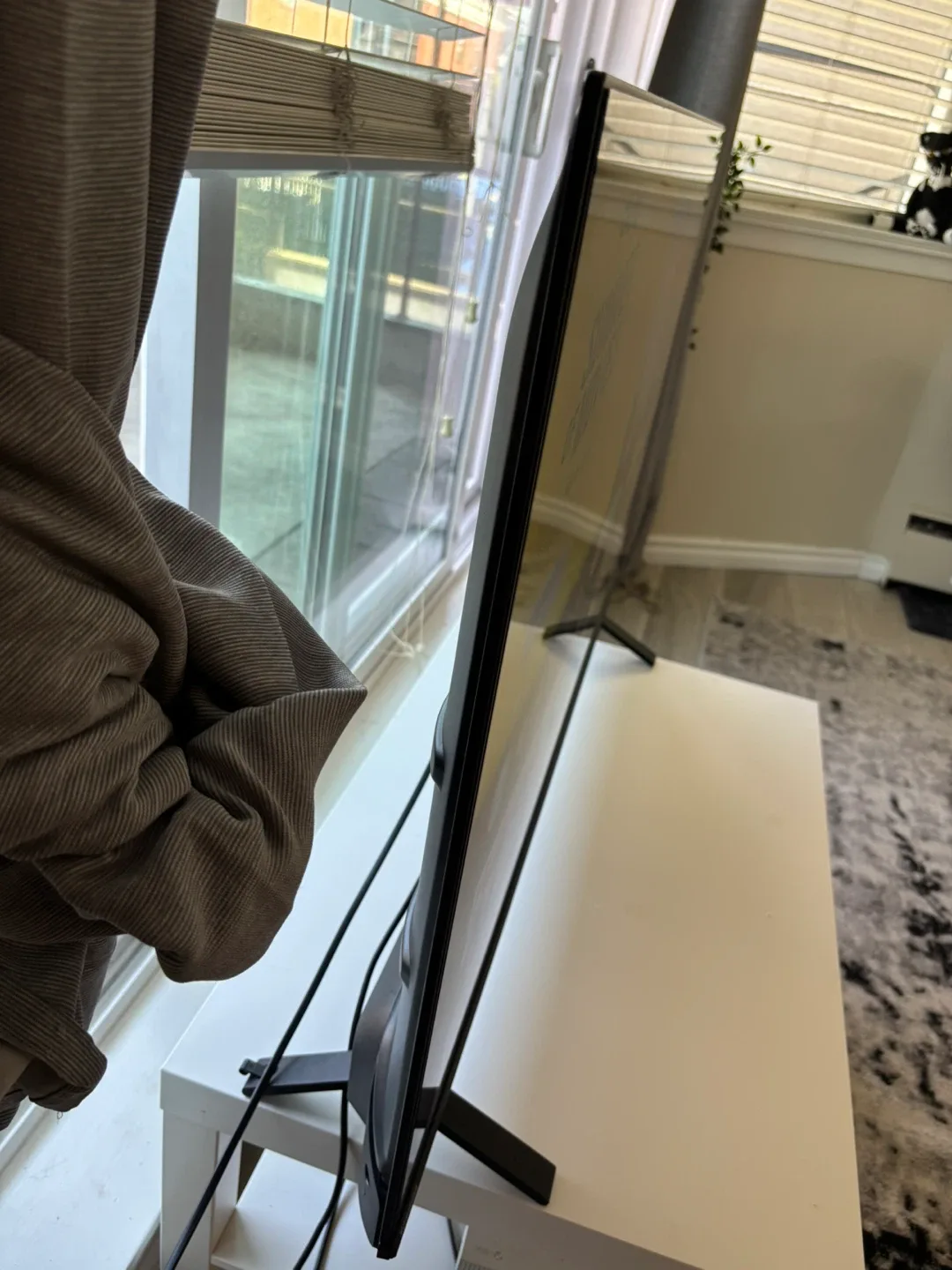 50” Toshiba Amazon Fire 4k Smart TV – Excellent Condition image indicator(6)