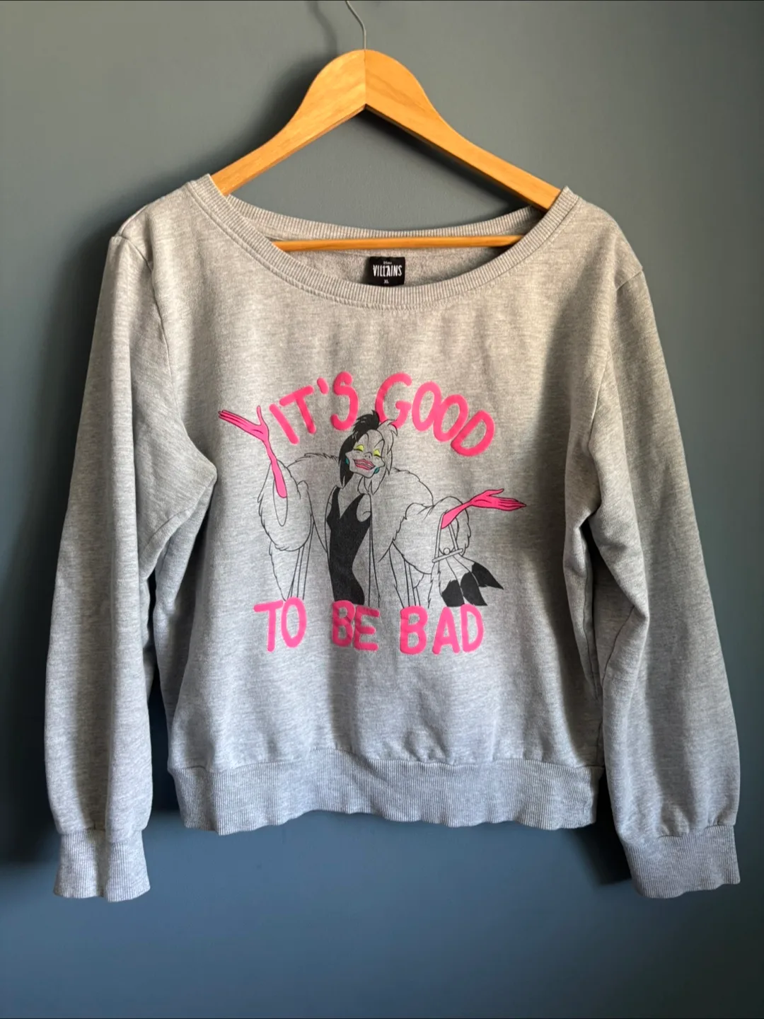 Disney Villains Cruella Sweatshirt - XL thumbnail