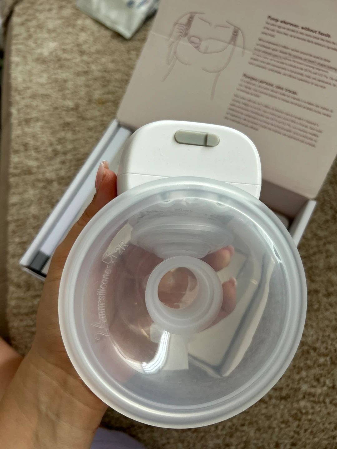 Momcozy SINGLE S9 Pro Wearable Breast Pump - Like New! - photo 5