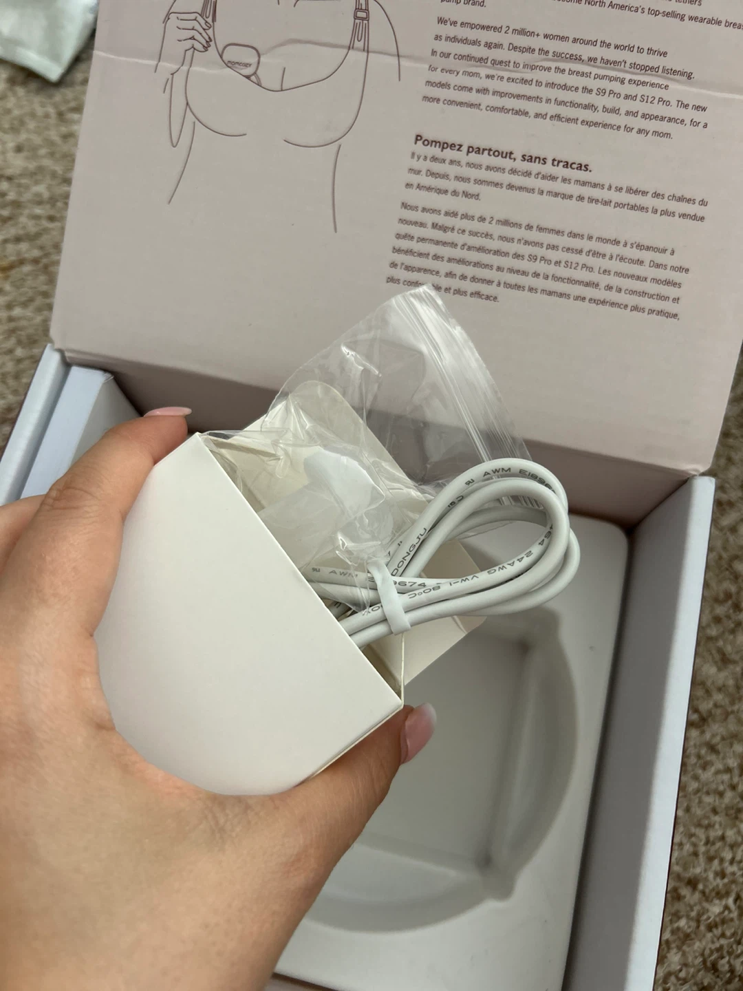 Momcozy SINGLE S9 Pro Wearable Breast Pump - Like New! - photo 4
