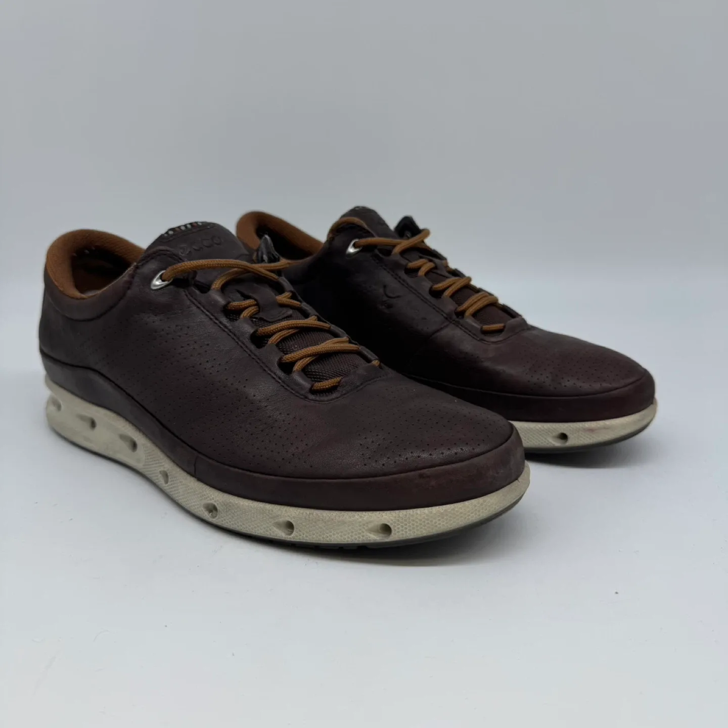 ECCO Men’s Leather Sneakers  – Size EU 42 (US 8.5-9) – Like New thumbnail