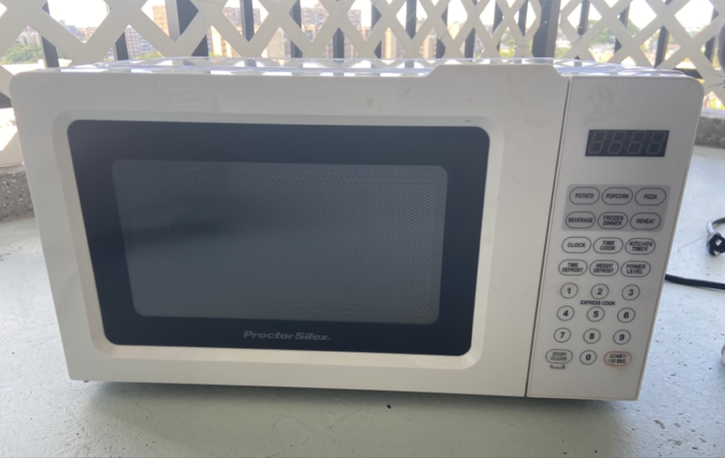 Proctor Silex Microwave - White