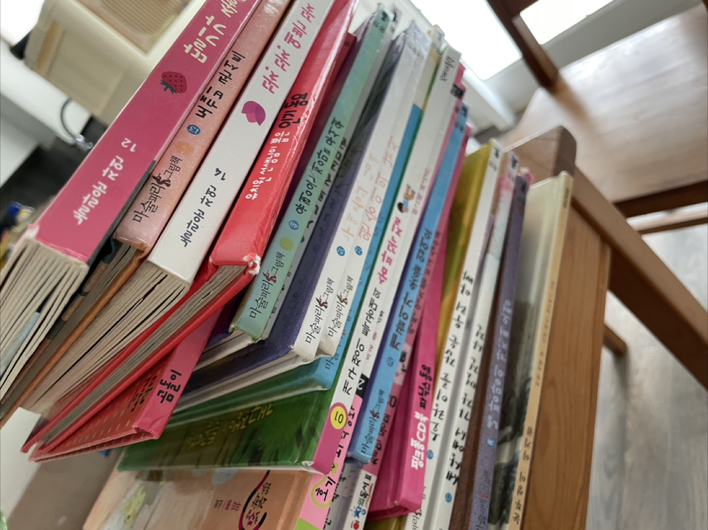 Mixed Lot of Children's Books - photo 3
