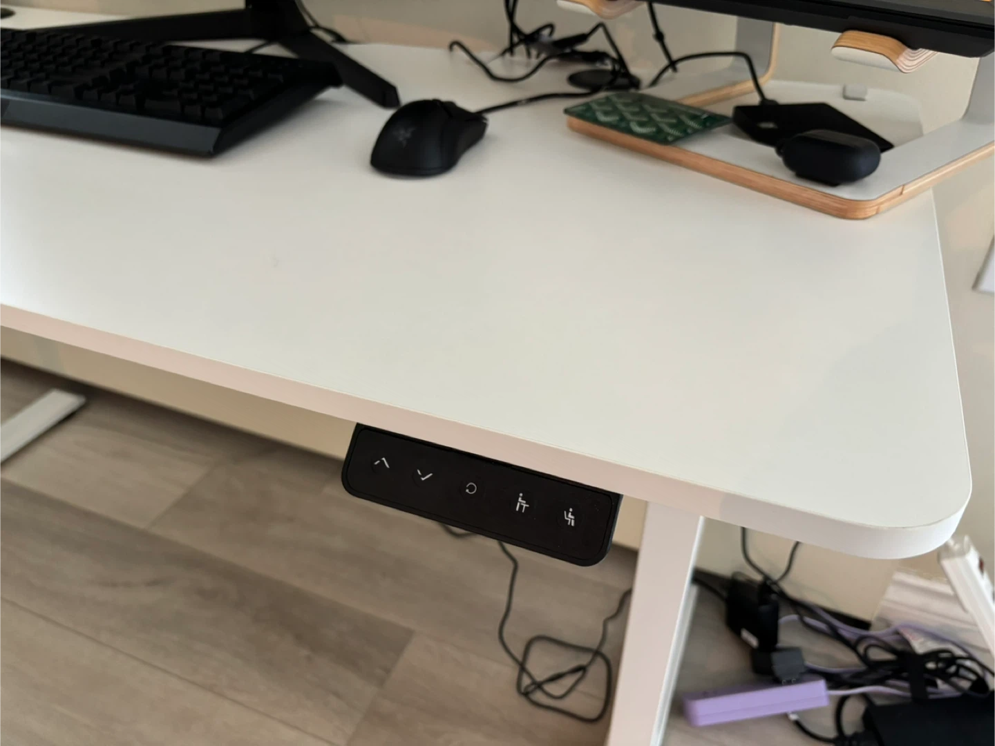 Sit-Stand Adjustable Desk – Like New - photo 5