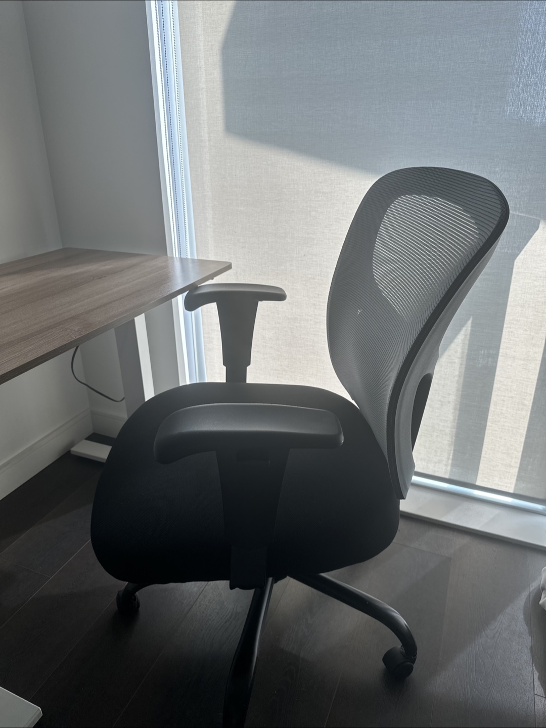 Black ergonomic office chair - photo 4