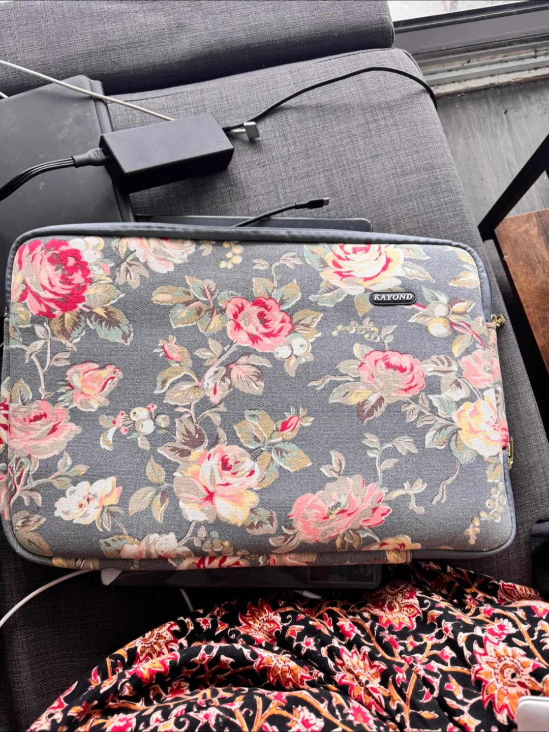 Dell Inspiron 7791 2-in-1 Laptop image indicator(3)