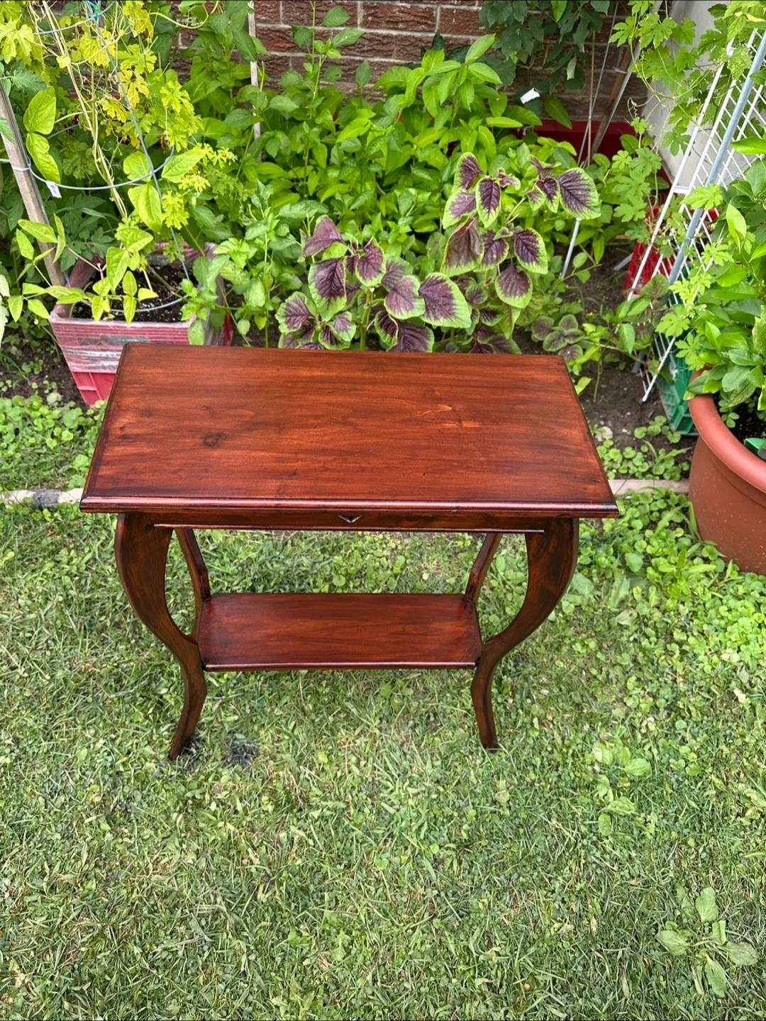 Wooden Side Table with Heart Detail image indicator(2)