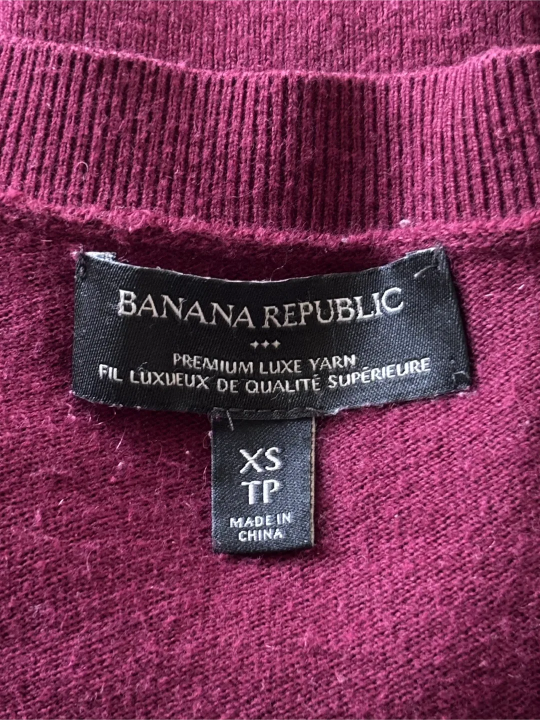 Banana Republic Premium Luxe Yarn V-Neck Sweater image indicator(2)