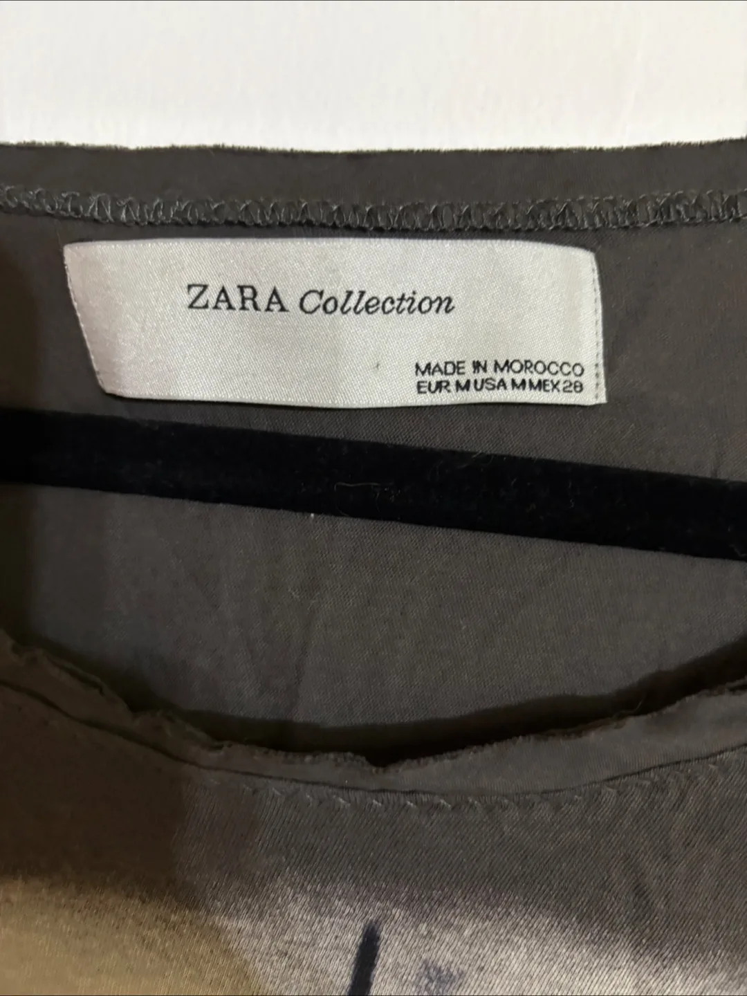 Zara Collection T-shirt, Size M image indicator(3)
