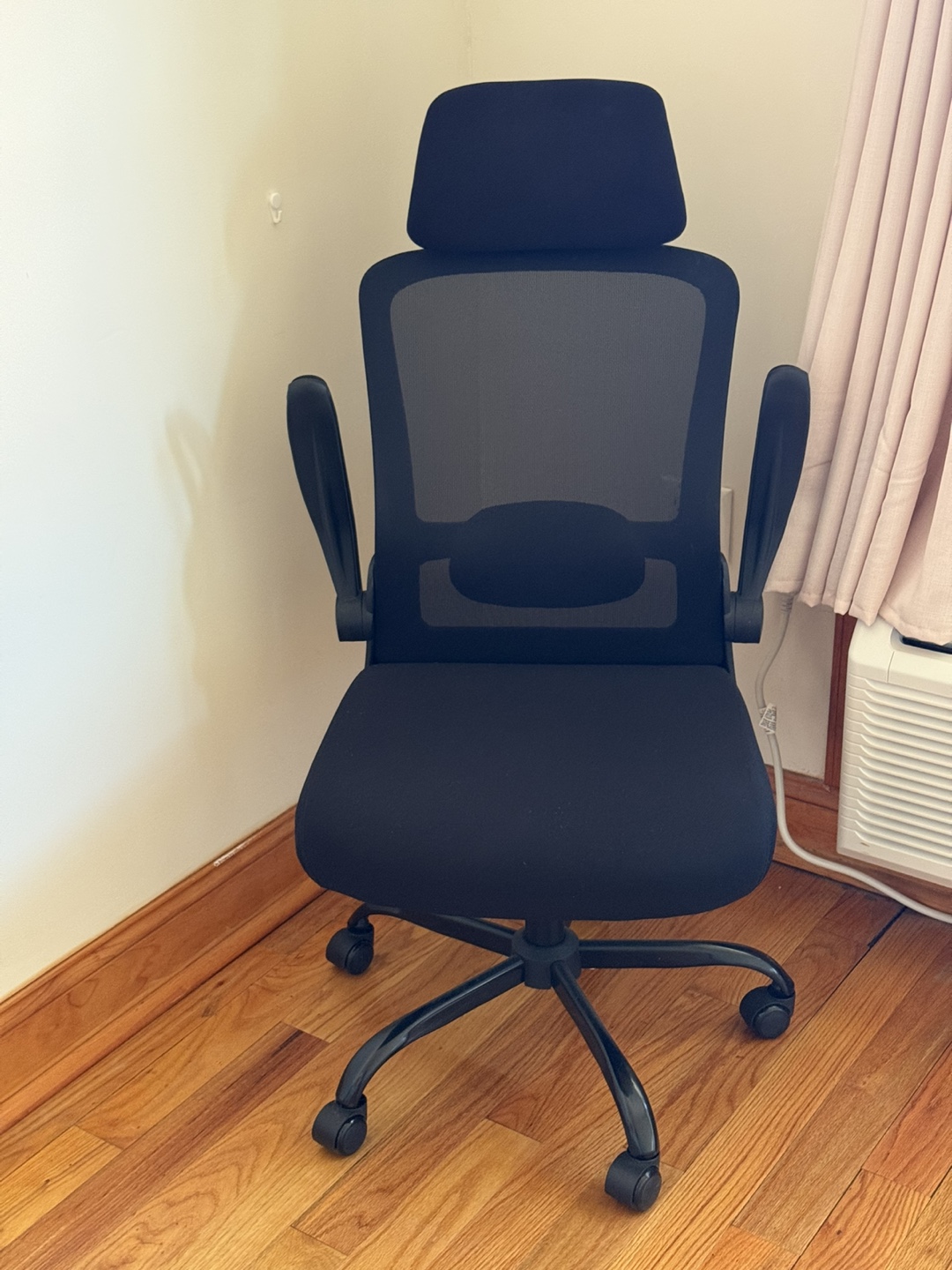 Black Office Chair - photo 3