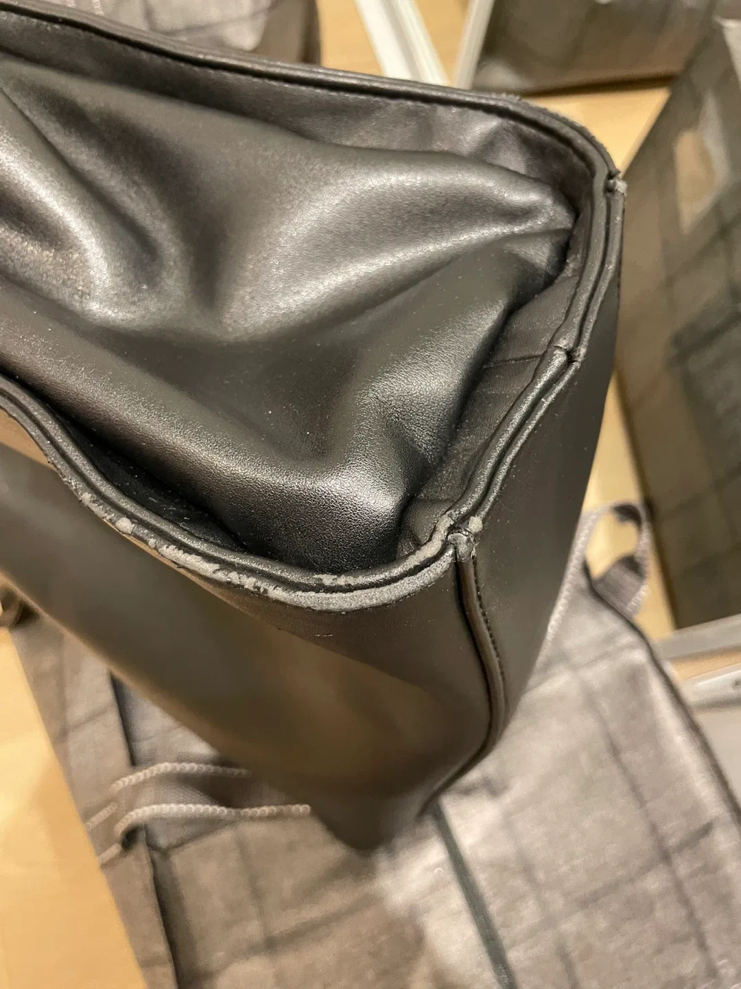 Moving Sale: Matt and Nat Vegan Satchel - Loom image indicator(5)