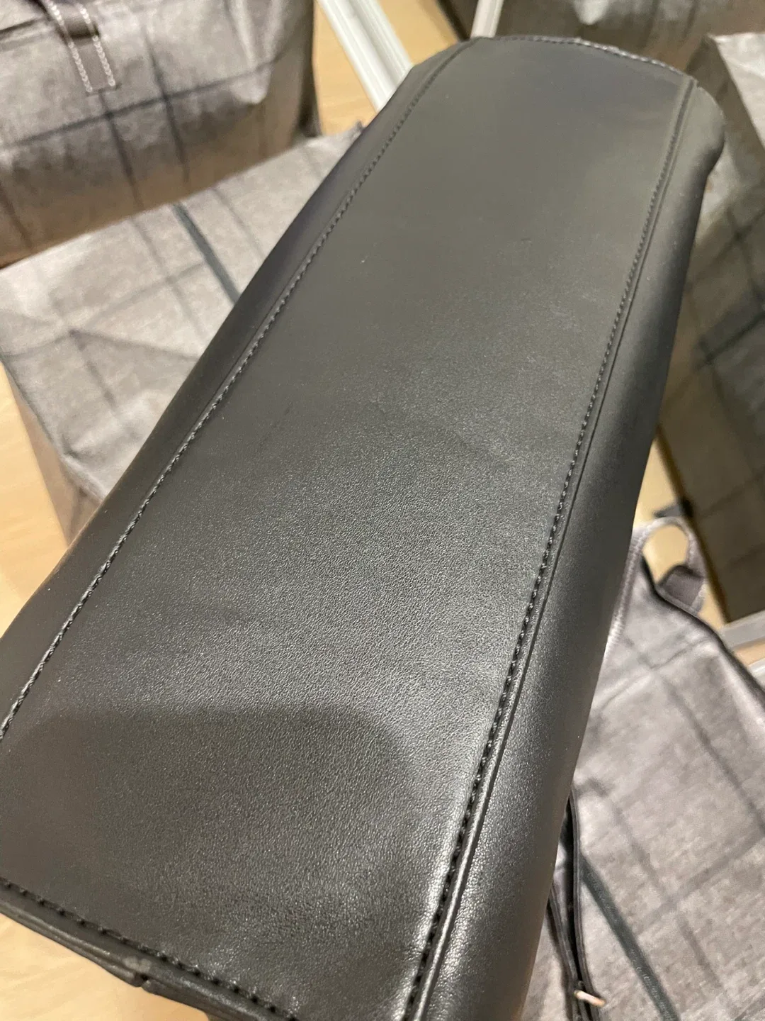 Moving Sale: Matt and Nat Vegan Satchel - Loom image indicator(6)