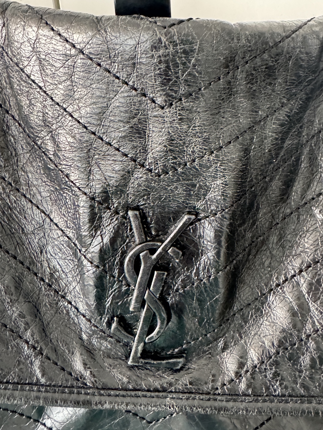 Saint Laurent Niki Chain Bag Leather Black - photo 3