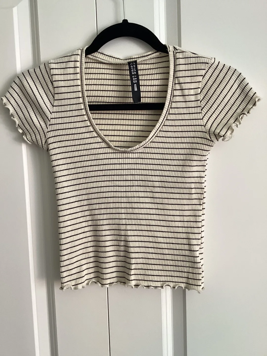 YOUNG TEEN CROP TOP thumbnail