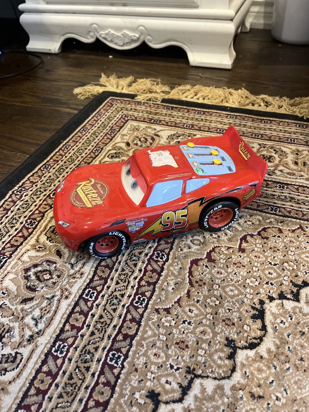 Disney Pixar Cars Lightning McQueen Toy - photo 2