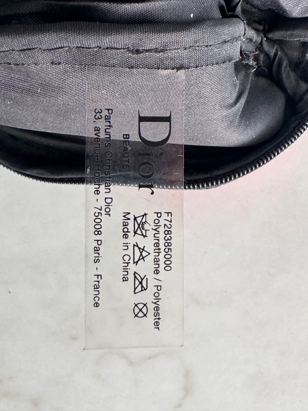 Dior Pink Lips Makeup Bag image indicator(2)