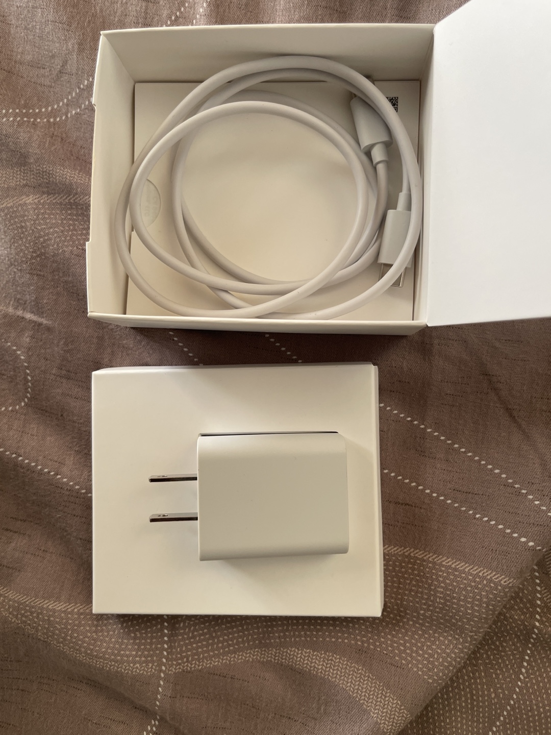 Meta Quest 2 VR Headset - 128GB - Like New! - photo 3
