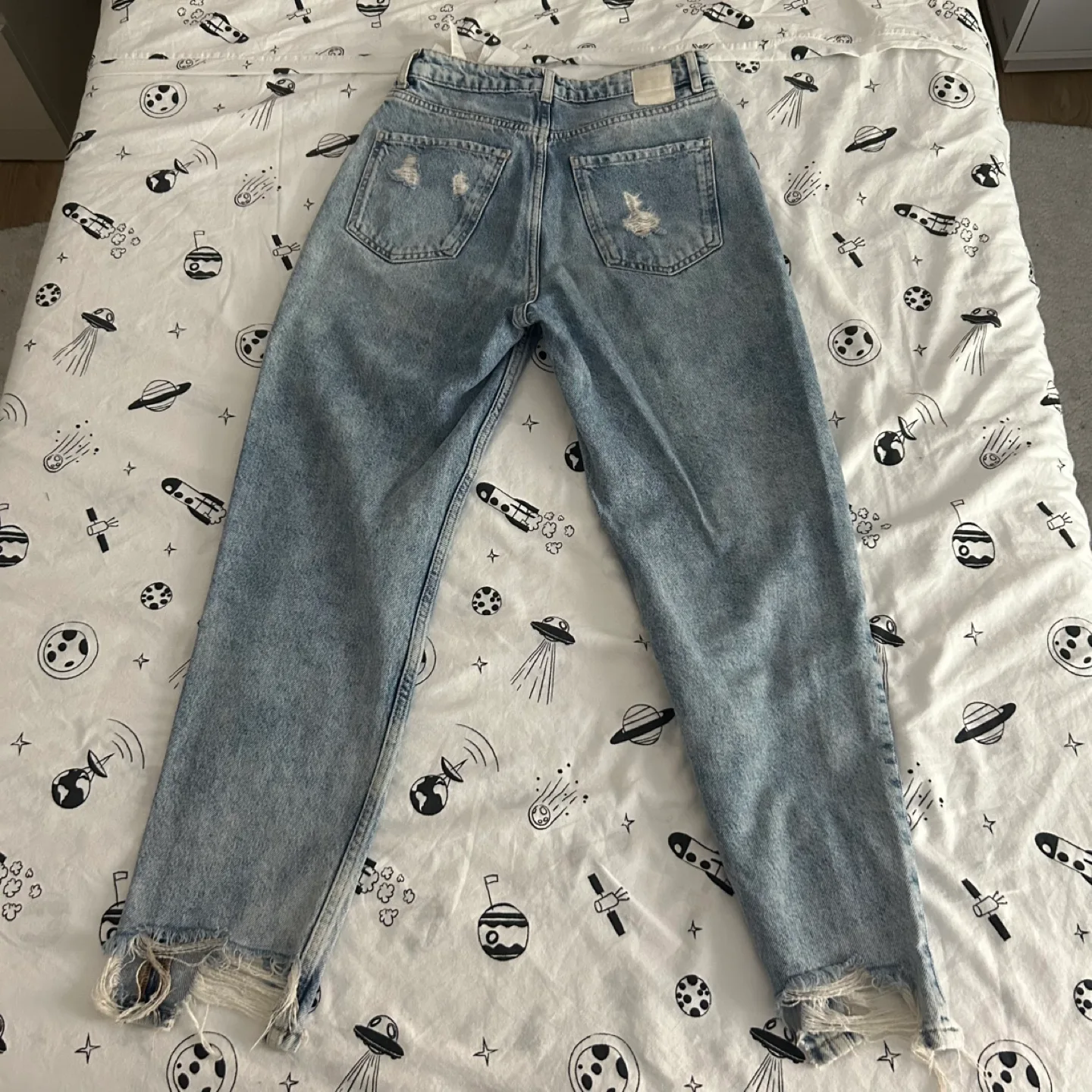Zara Jeans, Size 6 image indicator(2)