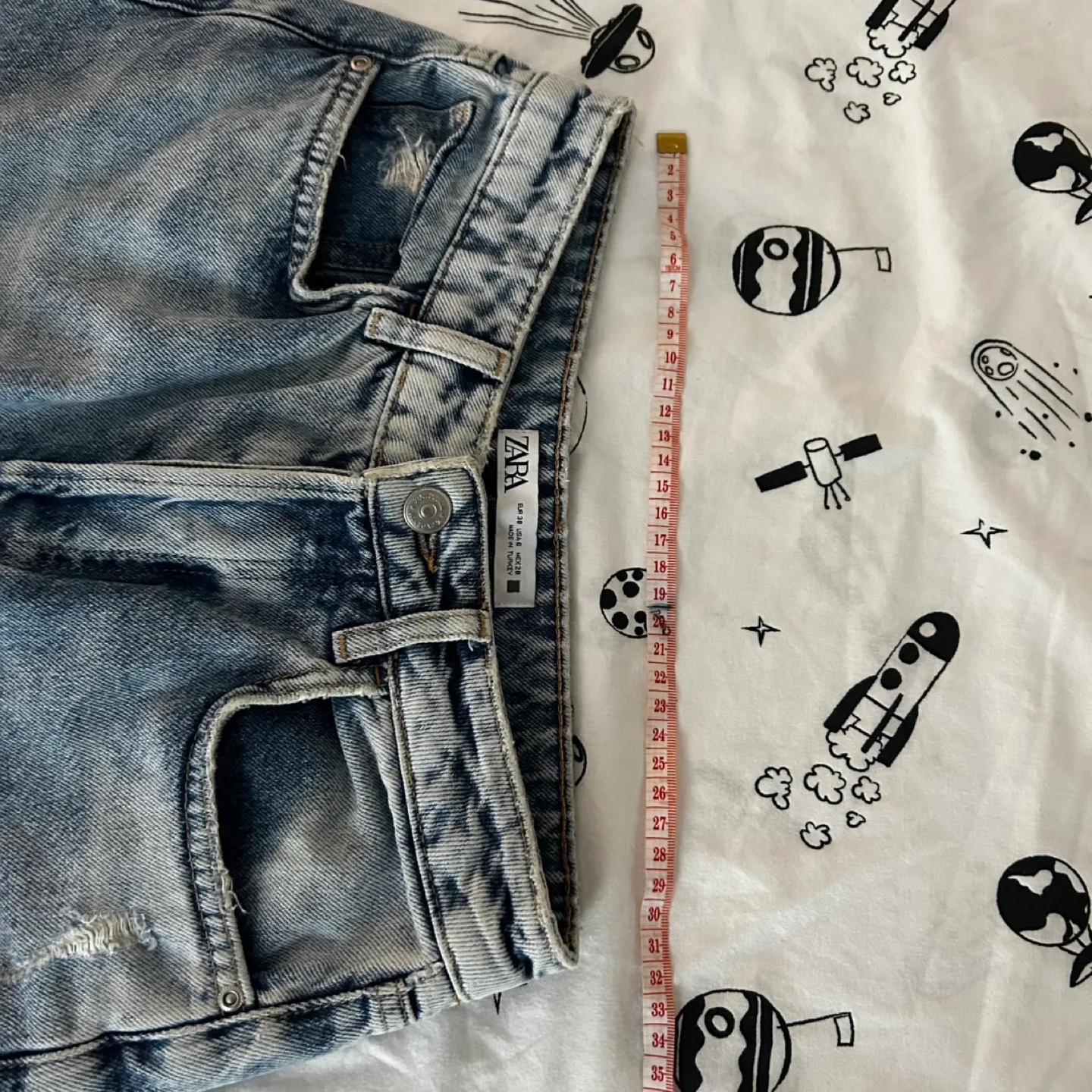 Zara Jeans, Size 6 image indicator(7)