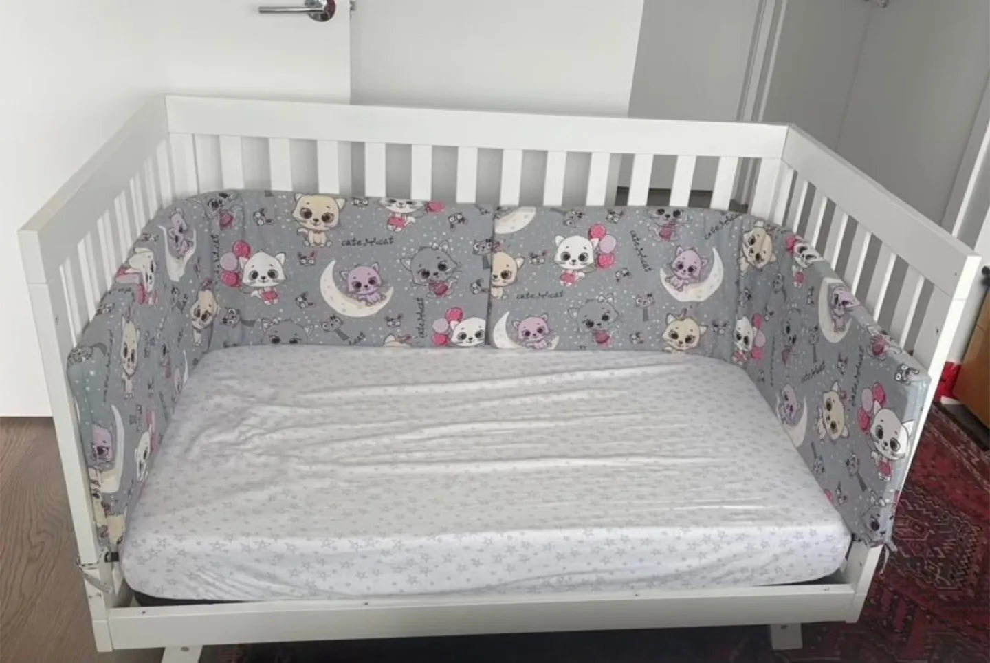 IKEA Baby crib & changing table image indicator(2)