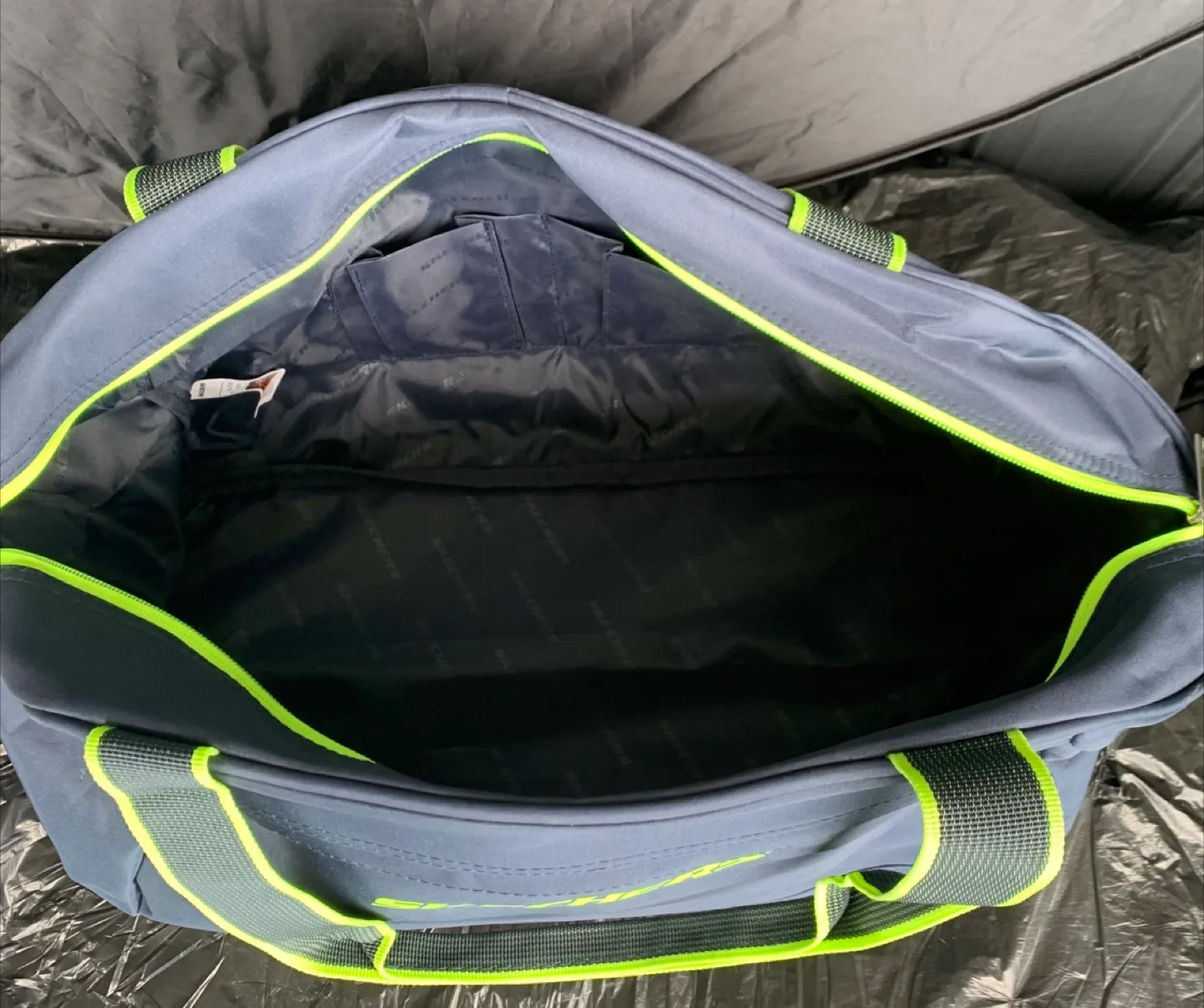 Skechers Duffle Bag - Grey & Neon Green image indicator(5)