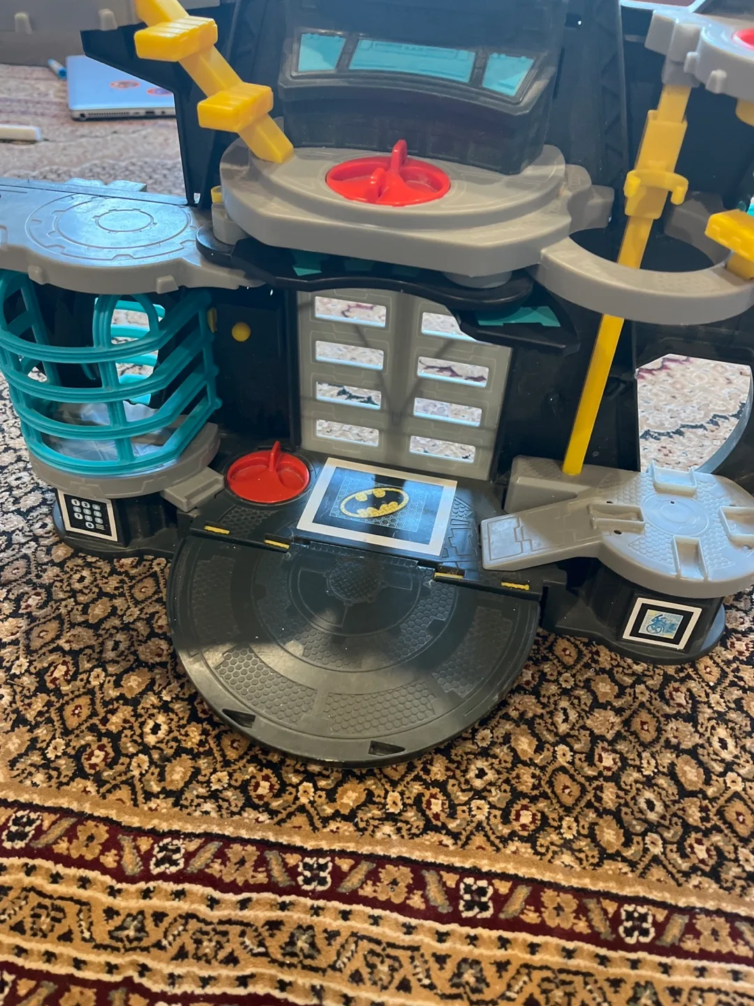 Fisher-Price DC Super Friends Batcave image indicator(3)