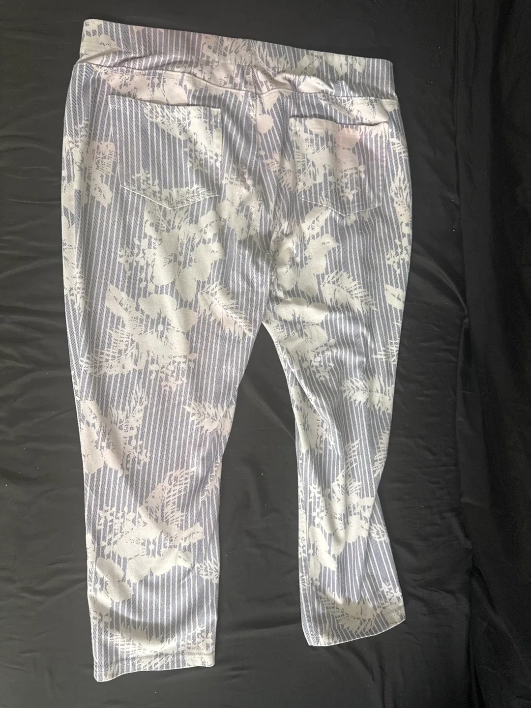 Hanna Crop Court Pants - Size L/G image indicator(2)
