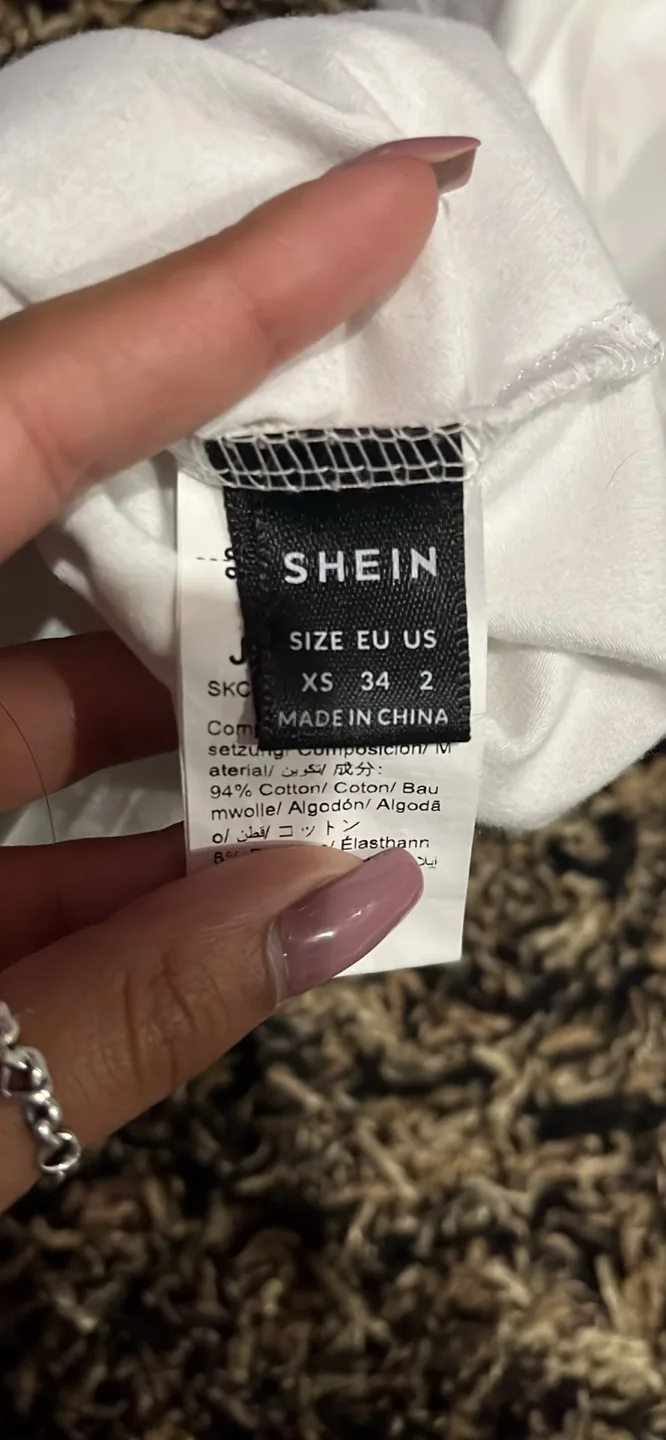 Shein White Long Sleeve Top - Size XS image indicator(2)