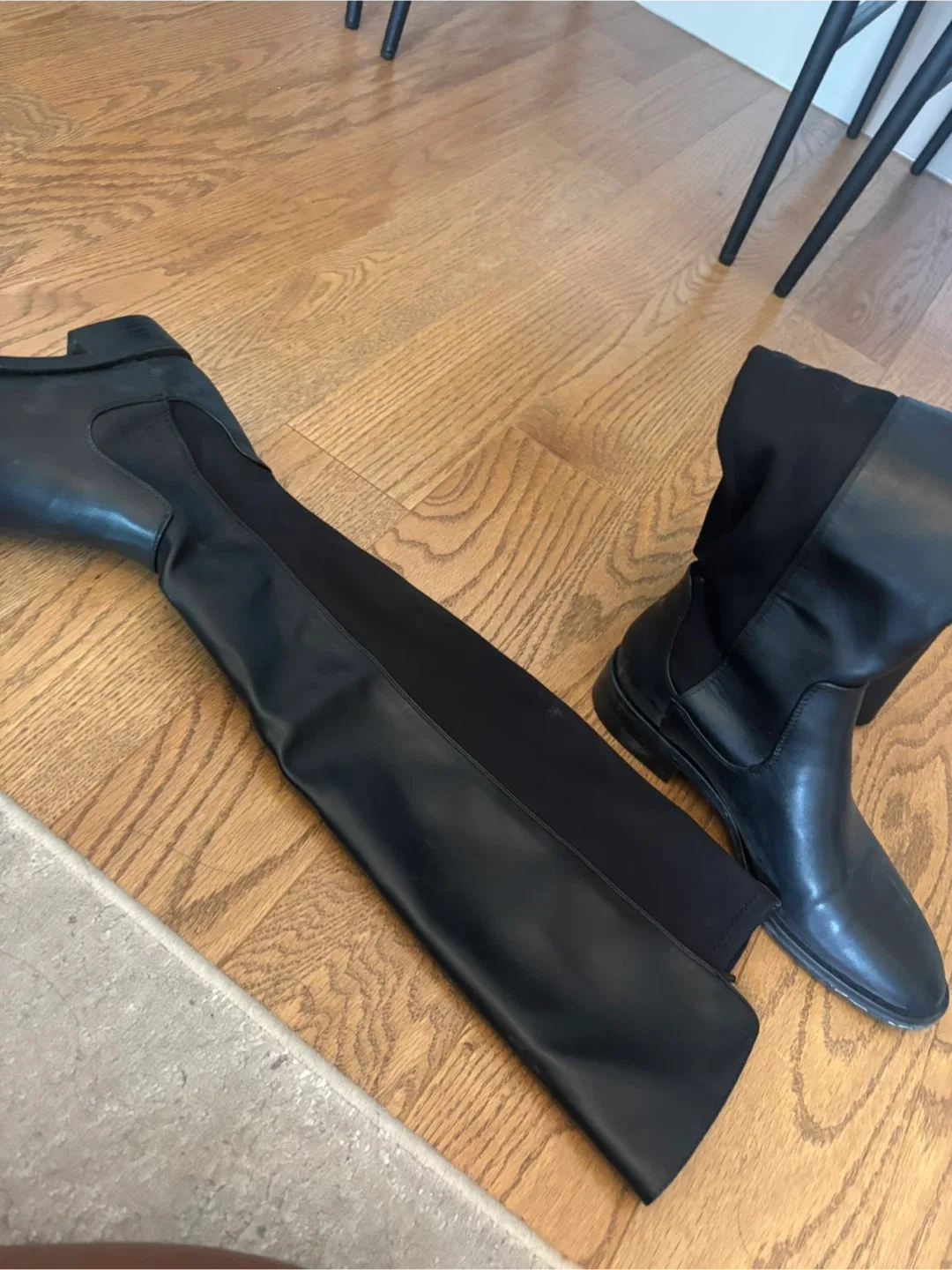 Bottes hautes noires en cuir ZARA thumbnail