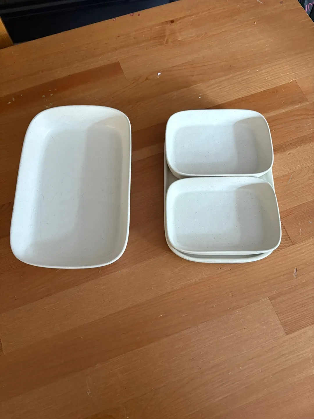 White Serving Dishes Set thumbnail