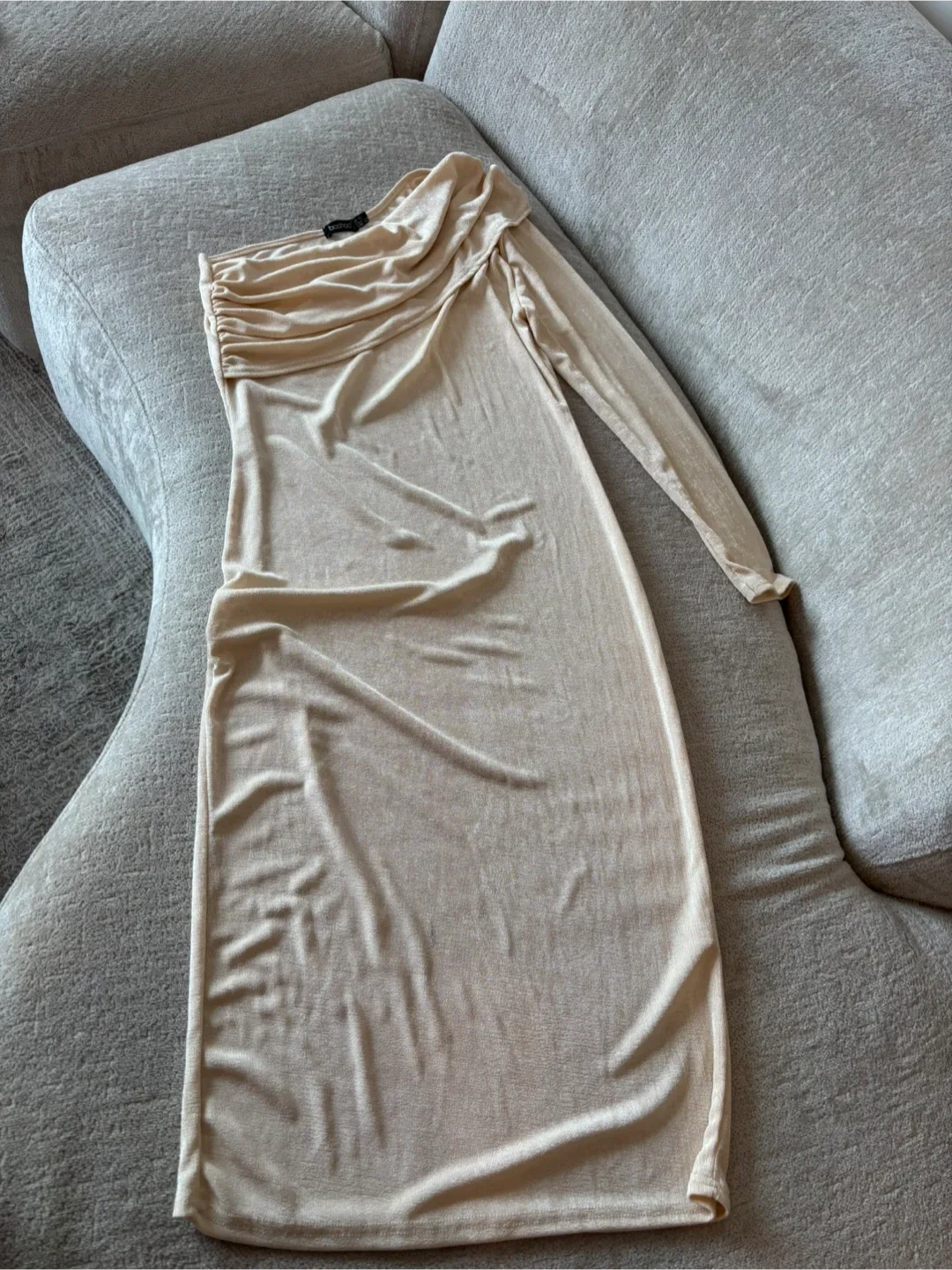 Robe Boohoo taille 16 beige thumbnail
