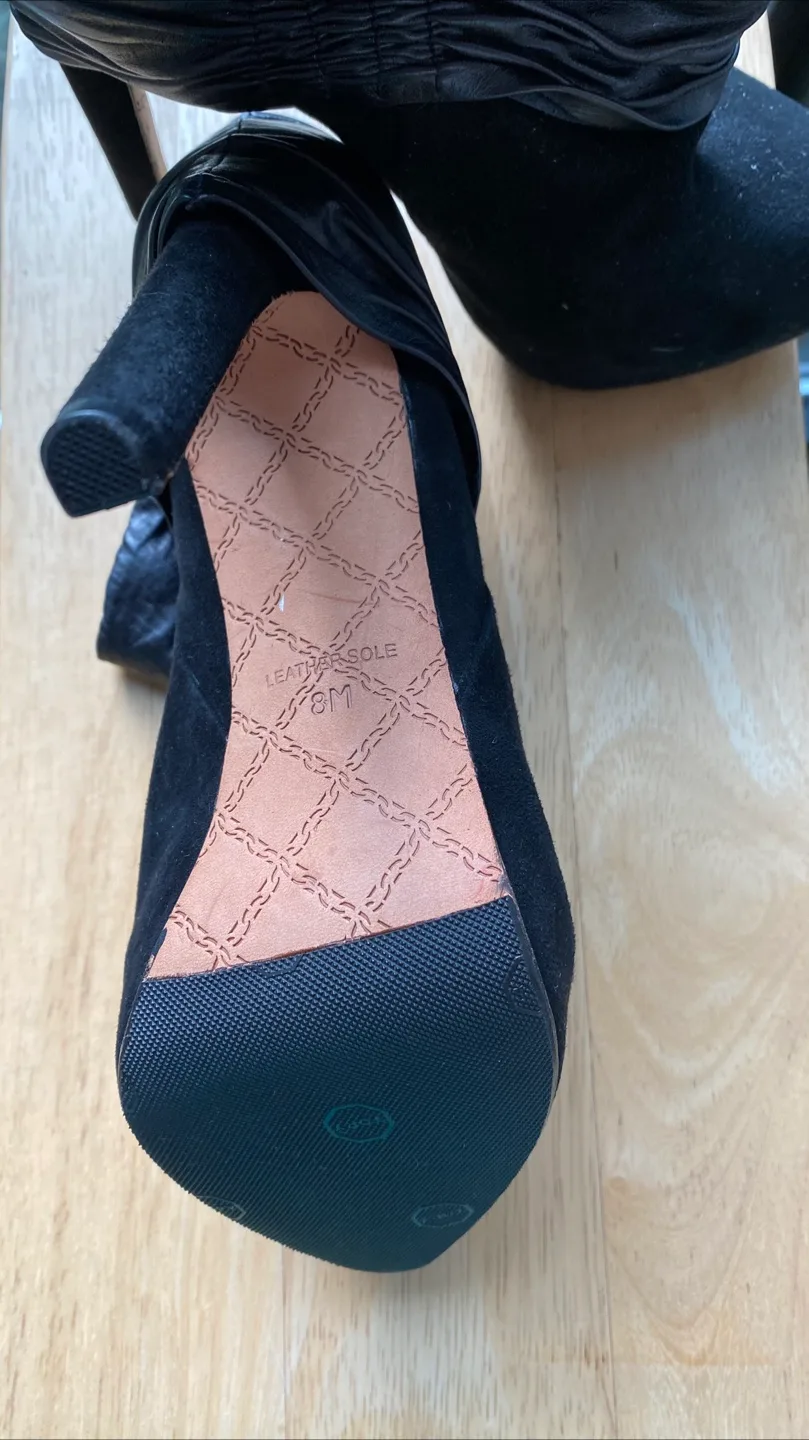 L.A.M.B. Black Leather & Suede Ankle Boots - Size 8M image indicator(3)